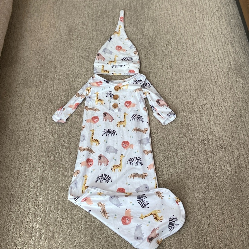 Caden Lane newborn gown set